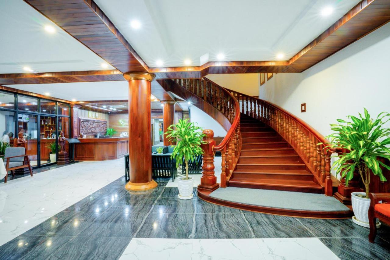 Blanc Smith Hotel Siem Reap Exterior foto